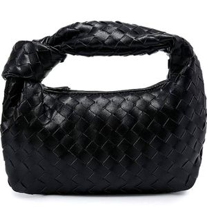 Wooven knot PU Leather Shoulder Bag (Medium)